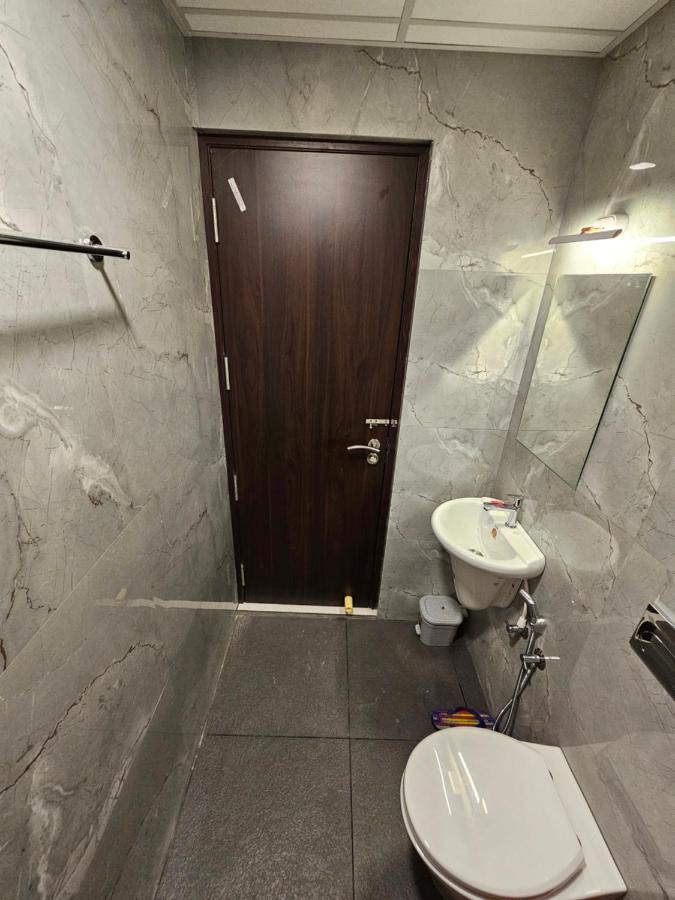 Nīleshwar Thaal Residency Cheruvathur-Hala Groups מראה חיצוני תמונה