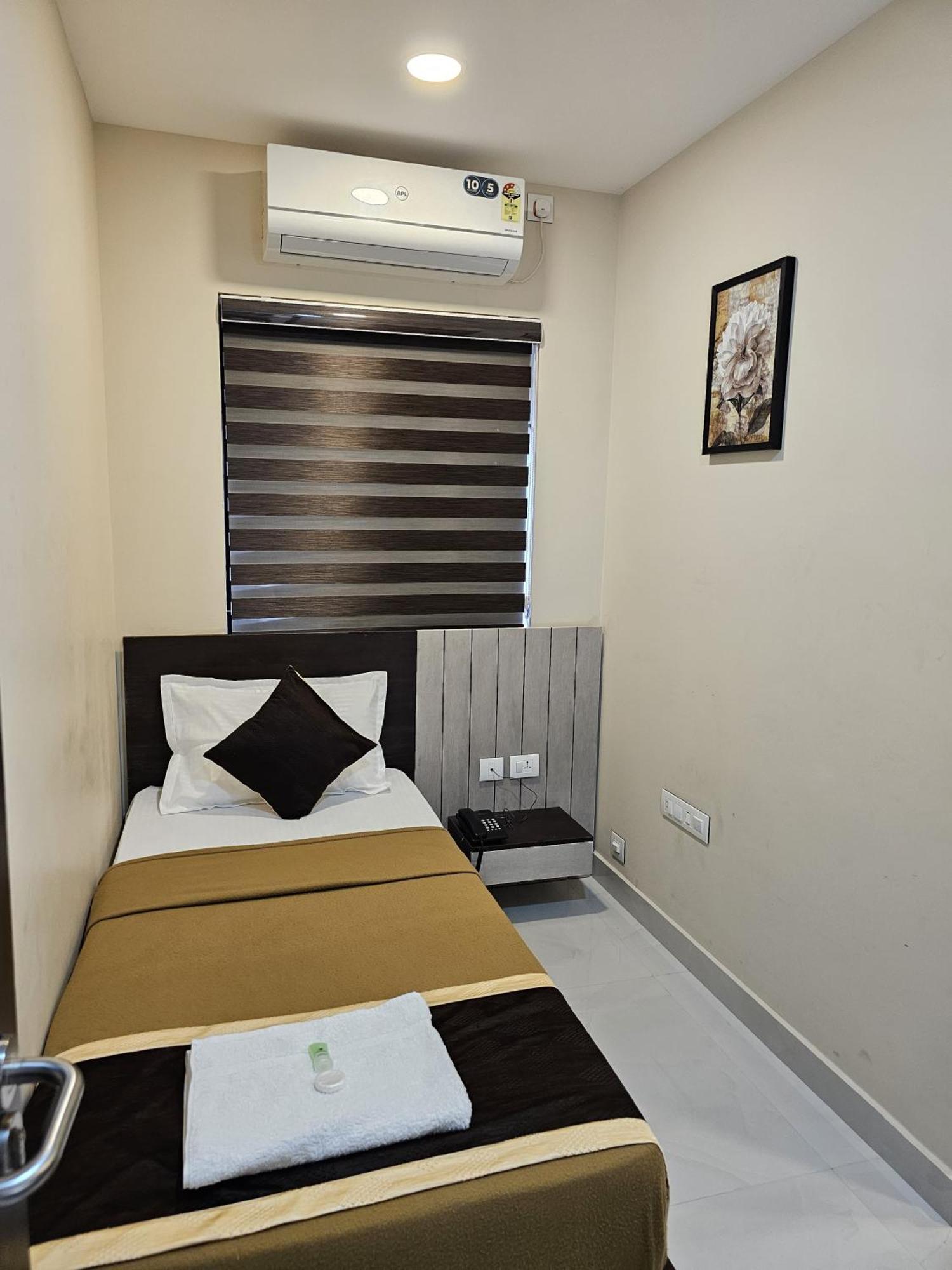 Nīleshwar Thaal Residency Cheruvathur-Hala Groups מראה חיצוני תמונה